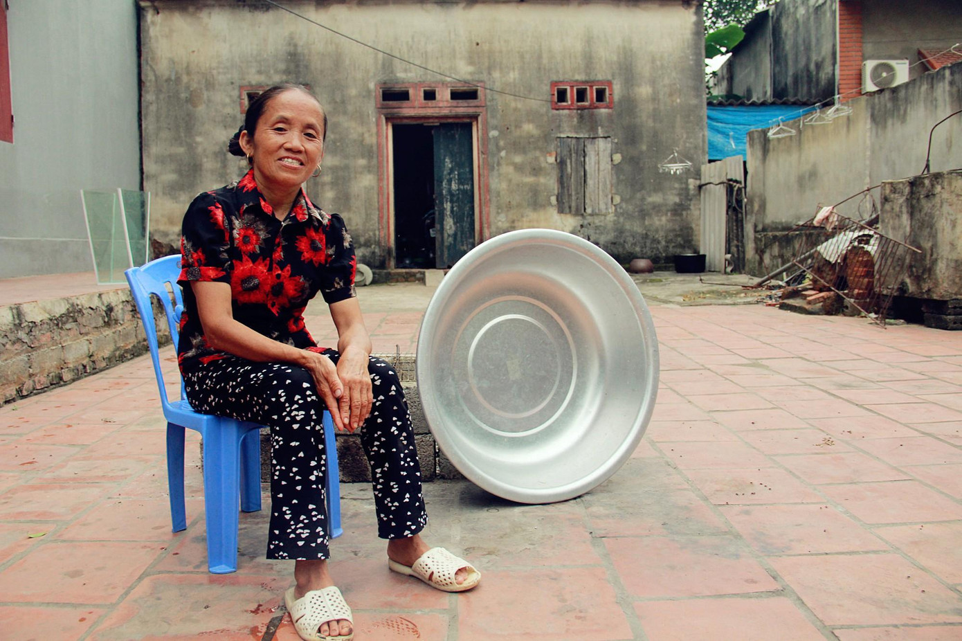 Kênh Bà Tân bị mất điểm vì nhiều lần bị bóc phốt an toàn vệ sinh thực phẩm. Kênh Bà Tân bị mất điểm vì nhiều lần bị bóc phốt an toàn vệ sinh thực phẩm.