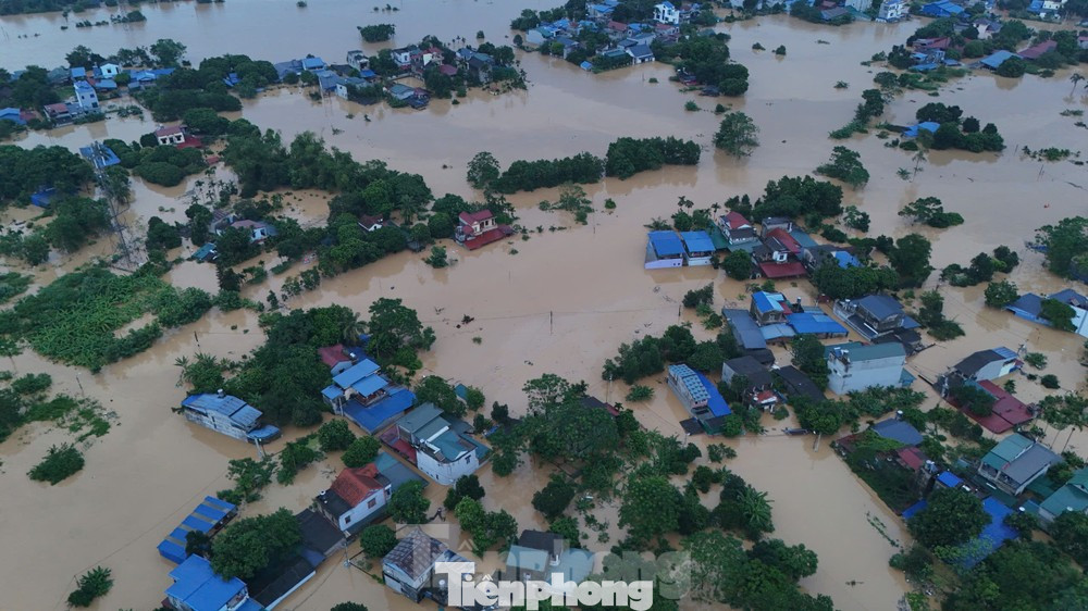 Lũ lụt kinh hoàng ở Thái Nguyên.
