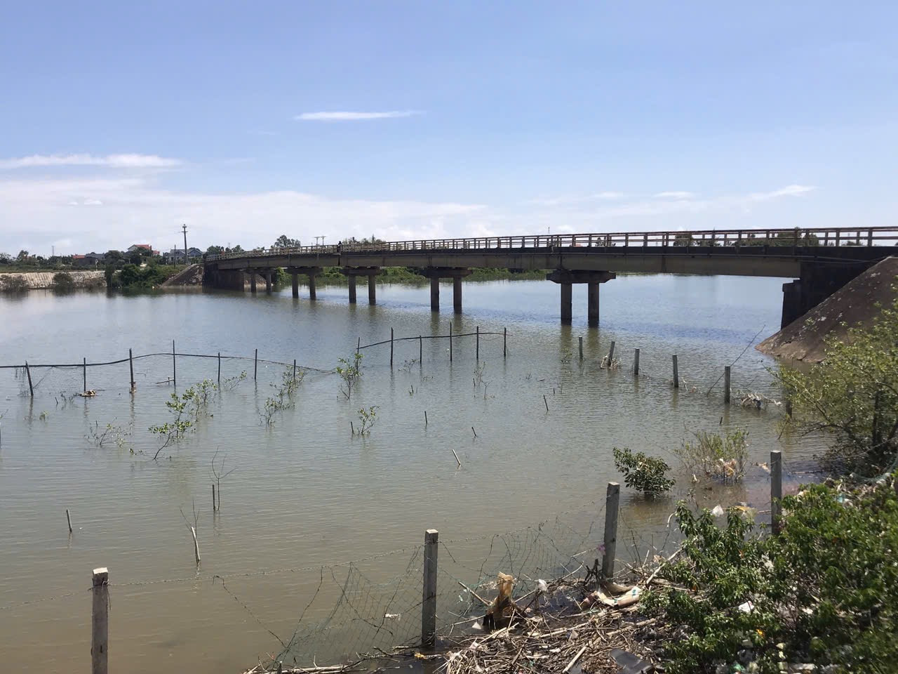 Cầu Sông Thai sau gần 30 năm sử dụng. Cầu Sông Thai sau gần 30 năm sử dụng.