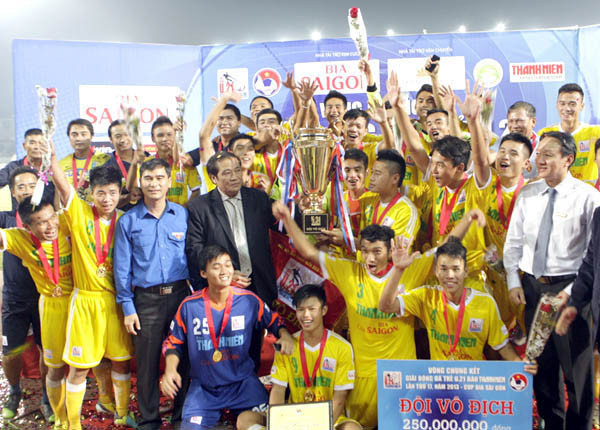 Đội U21 HN T&T vừa giành chức vô địch giải U21 QG. Đội U21 HN T&T vừa giành chức vô địch giải U21 QG