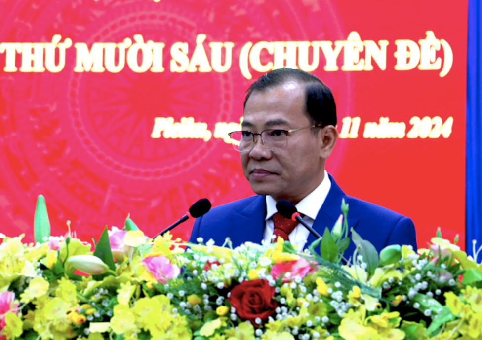 Ông Đoàn Hữu Dũng phát biểu nhận nhiệm vụ tại hội nghị.