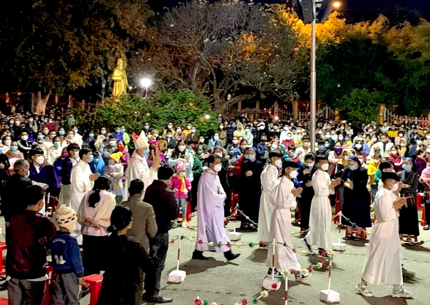 Thời điểm này thời tiết ở thành phố Kon Tum dễ chịu trong khoảng 20 độ C