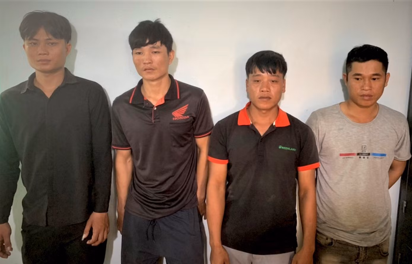 Các đối tượng tại cơ quan điều tra Các đối tượng tại cơ quan điều tra