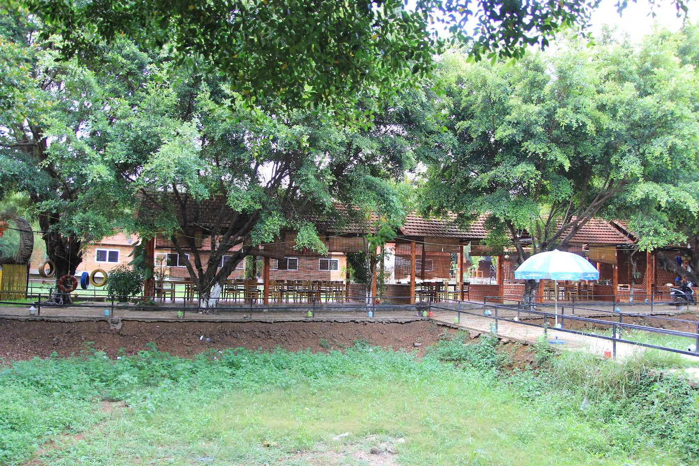 Được biết, nhà hàng Bò Cạp Nước do bà Võ Thị Mỹ Tâm (42 tuổi) và chồng Lê Quý Hùng (45 tuổi, phường Yên Đỗ, thành phố Pleiku) làm chủ.