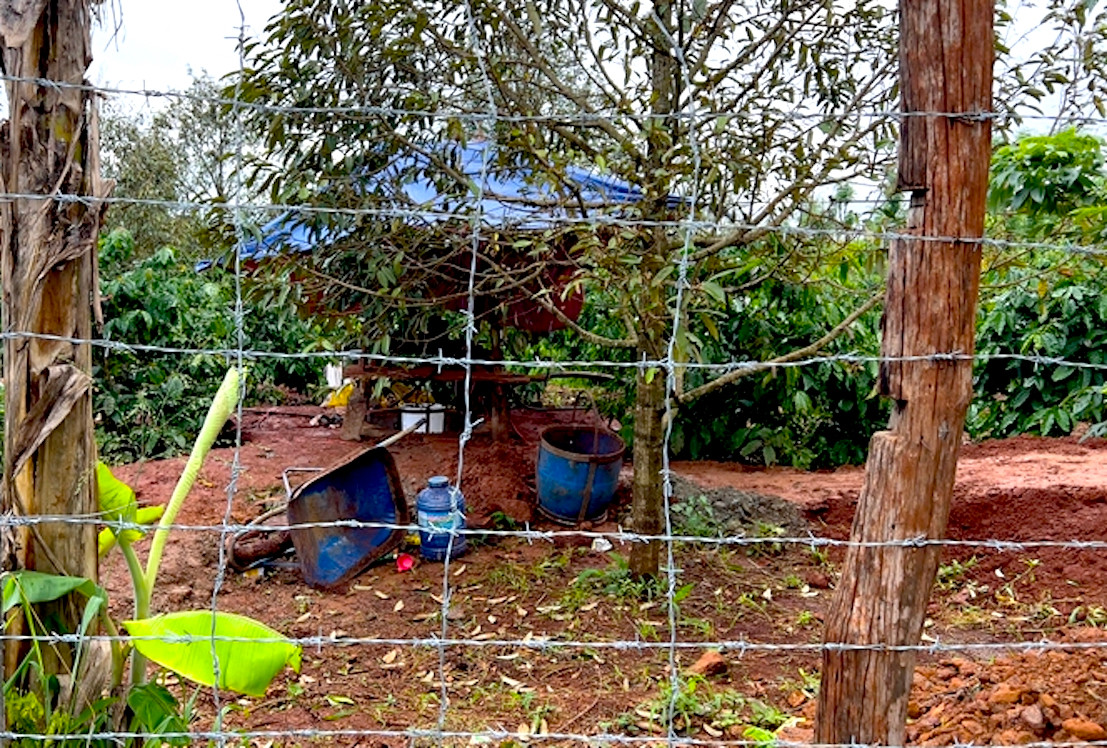 Giếng nước hai người đàn ông xấu số gặp nạn Giếng nước hai người đàn ông xấu số gặp nạn