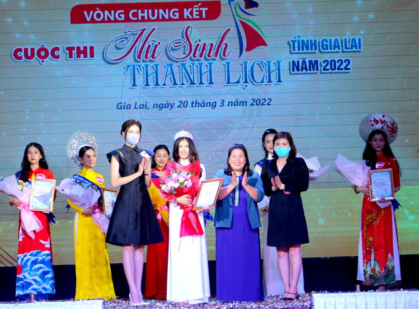 Kết quả, Hoa khôi của cuộc thi thuộc về nữ sinh Phạm Thị Ngọc Nhi (lớp 12A7, Trường THPT Nguyễn Trãi, thị xã An Khê).