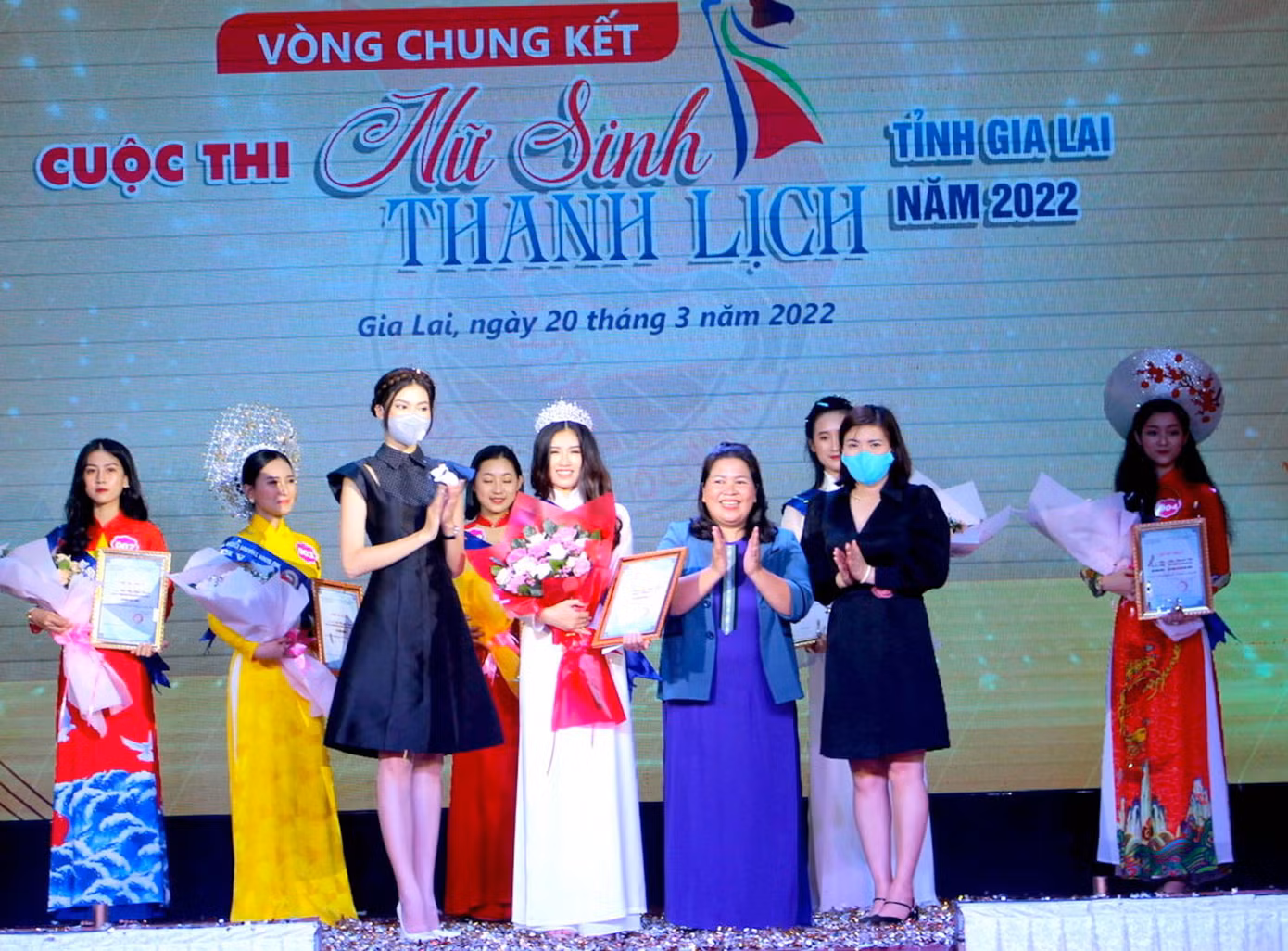 Kết quả, Hoa khôi của cuộc thi thuộc về nữ sinh Phạm Thị Ngọc Nhi (lớp 12A7, Trường THPT Nguyễn Trãi, thị xã An Khê).