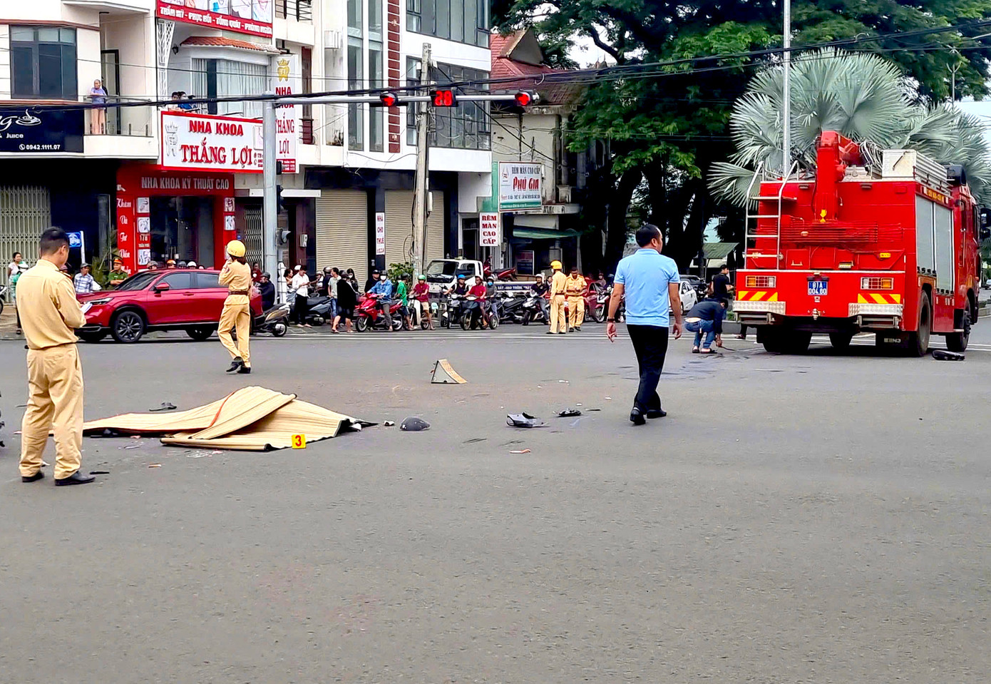 Hiện trường vụ tai nạn giao thông Hiện trường vụ tai nạn giao thông