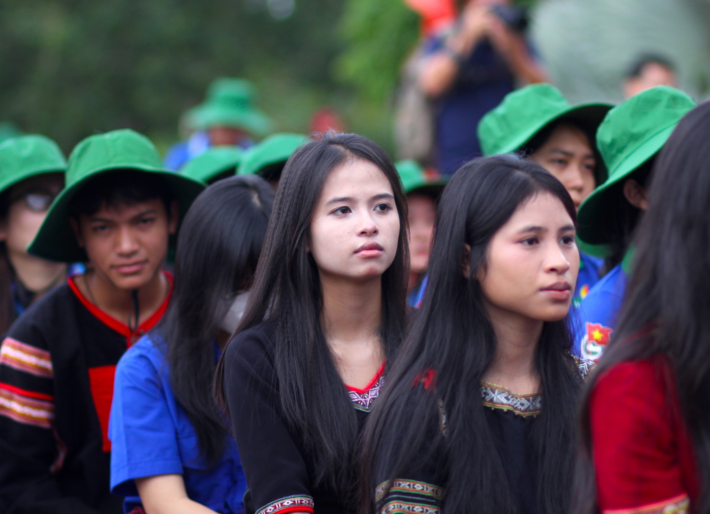 Các đoàn viên, thanh niên dự chương trình.