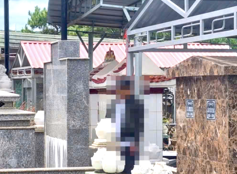 Hiện trường vụ việc người đàn ông nghi cán bộ công an tử vong trong tư thế treo cổ