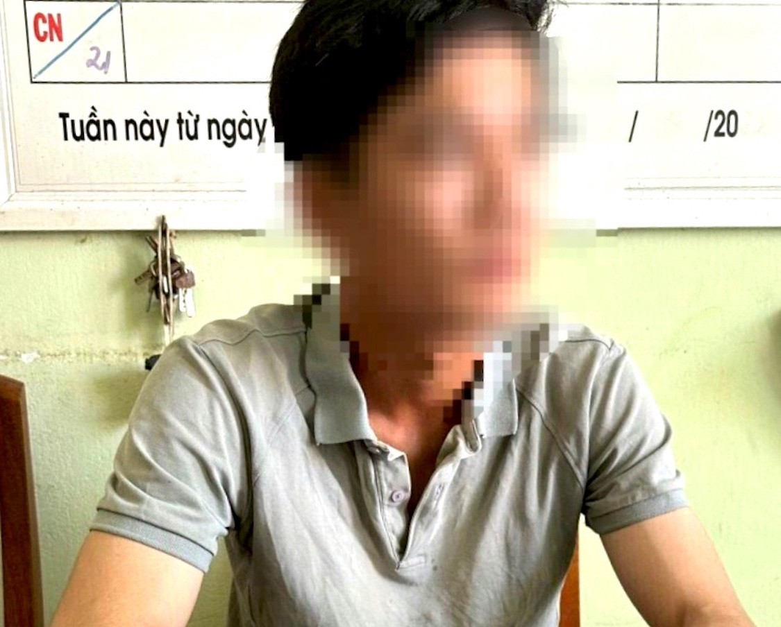 Đối tượng L.Đ.Q tại cơ quan công an. Ảnh: Công an tỉnh Kon Tum