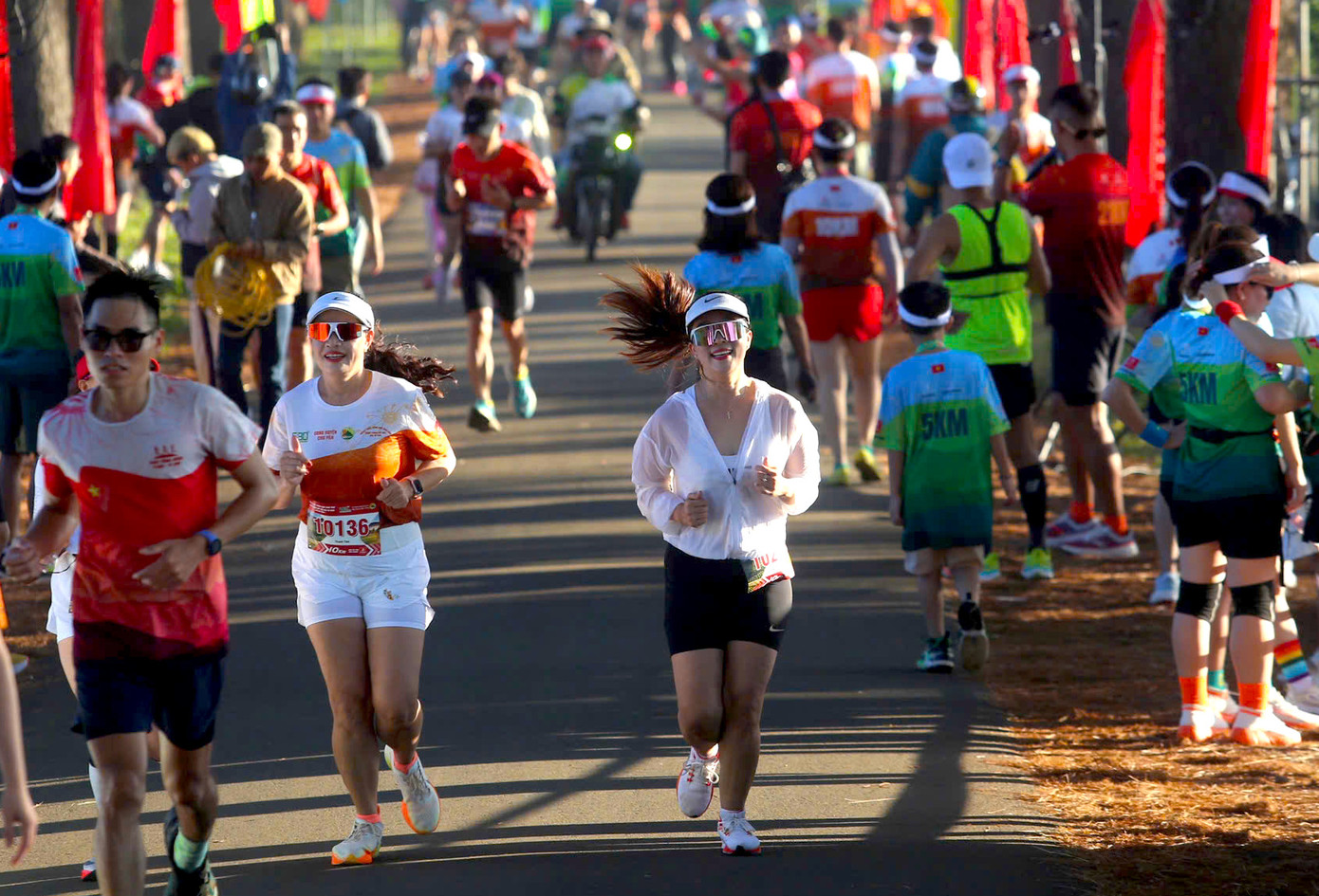 Các vận động viên sảng khoái khi hoàn thành cự ly mình đăng ký chinh phục