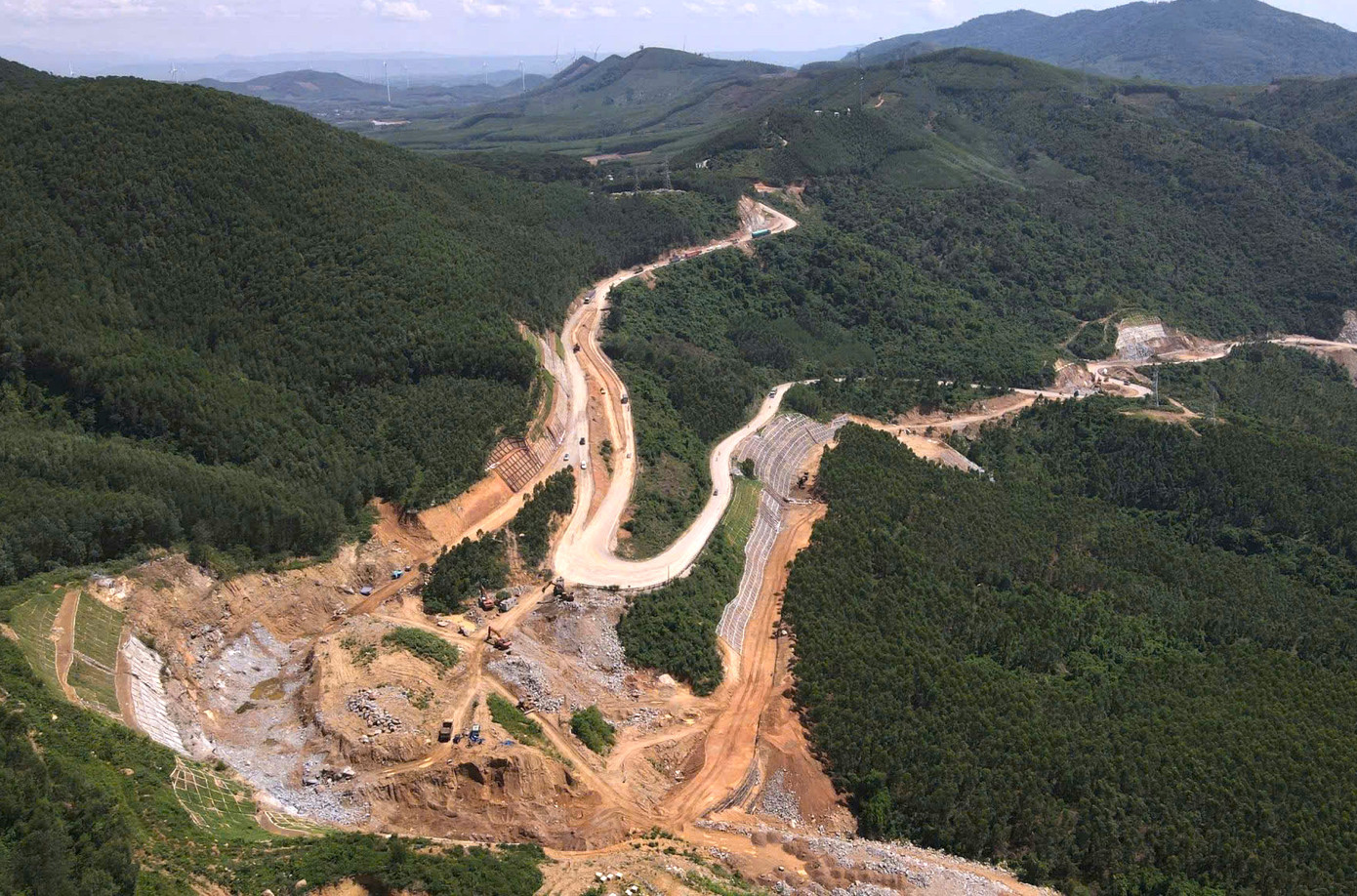 Nếu cao tốc hoàn thành những cung đường đèo hiểm trở nối Quy Nhơn và Pleiku sẽ ít phương tiện lưu thông hơn