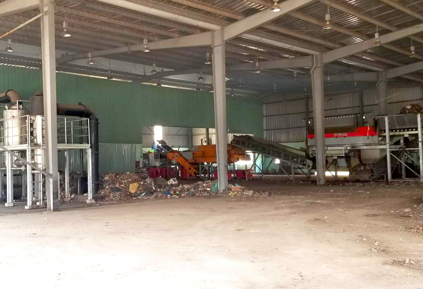 Máy móc, trang thiết bị tại nhà máy xử lý rác như làm như "cho có" Máy móc, trang thiết bị tại nhà máy xử lý rác như làm như "cho có"