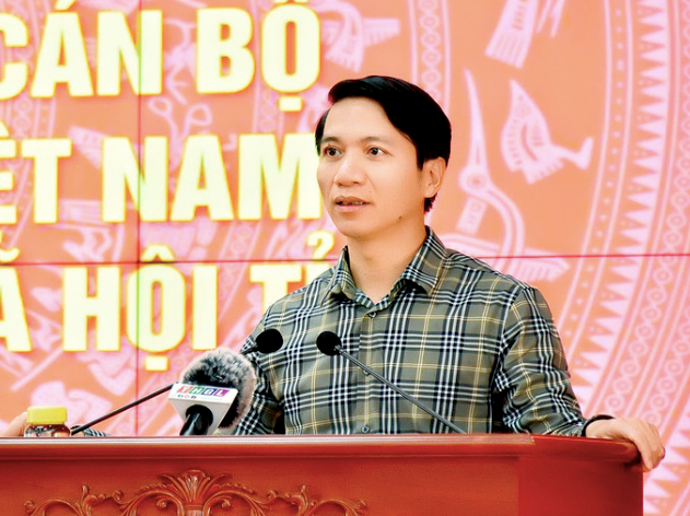 Phó Bí thư Tỉnh uỷ Gia Lai Nguyễn Ngọc Lương phát biểu tại hội nghị