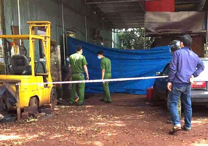 Công an khám nghiệm hiện trường vụ việc Công an khám nghiệm hiện trường vụ việc