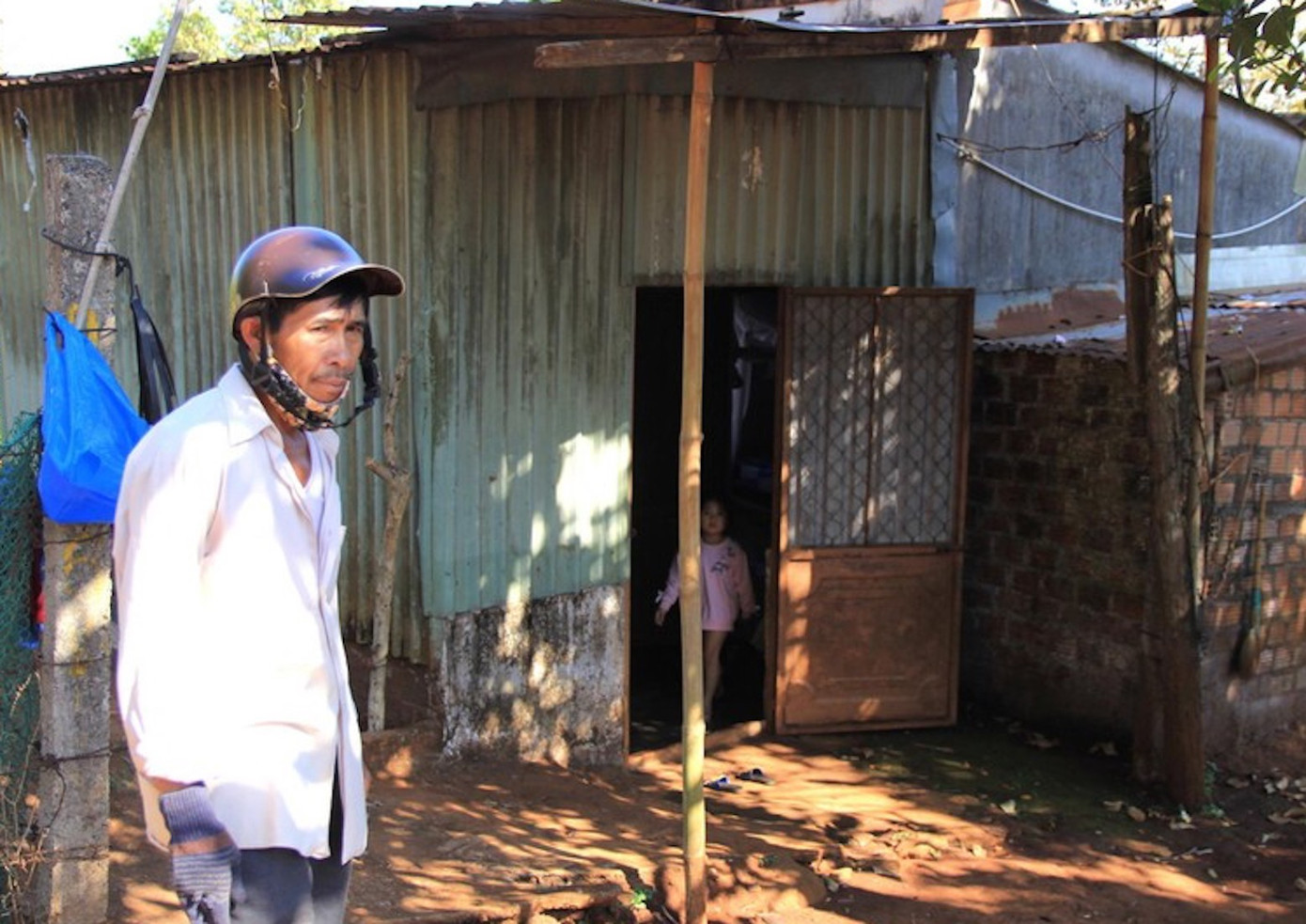 Người dân nằm trong khu dân cư đường Nguyễn Văn Linh khốn khổ vì dự án chậm trễ