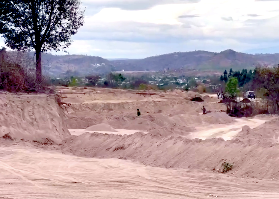 Khoảng 1ha đất bị khai thác có dấu hiệu trái phép