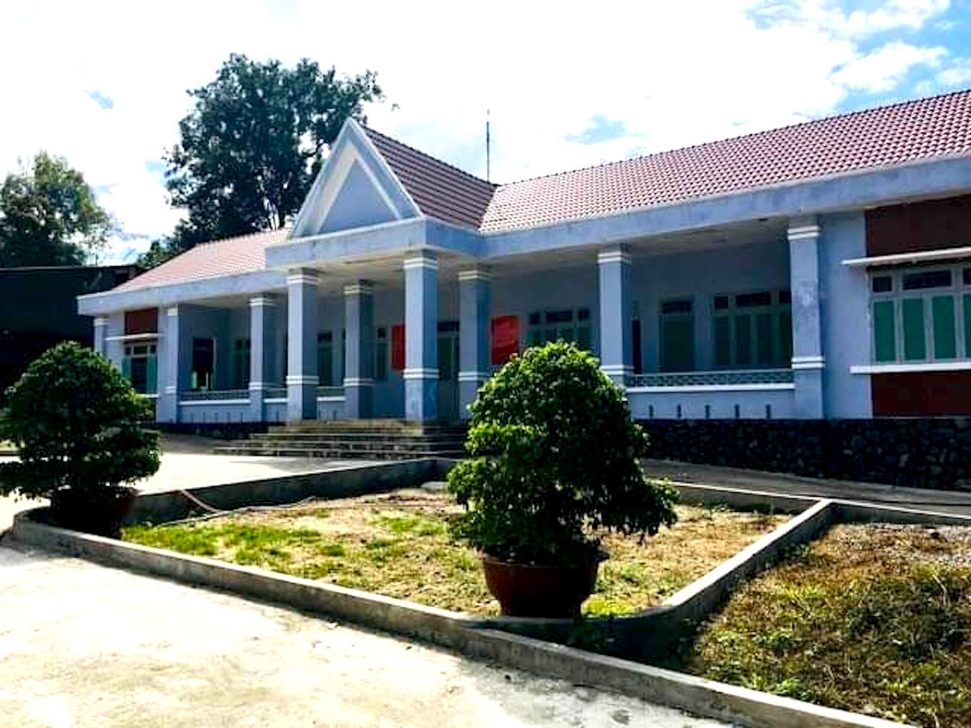 Trụ sở Công ty TNHH Một thành viên lâm nghiệp Ia H’Drai Trụ sở Công ty TNHH Một thành viên lâm nghiệp Ia H’Drai