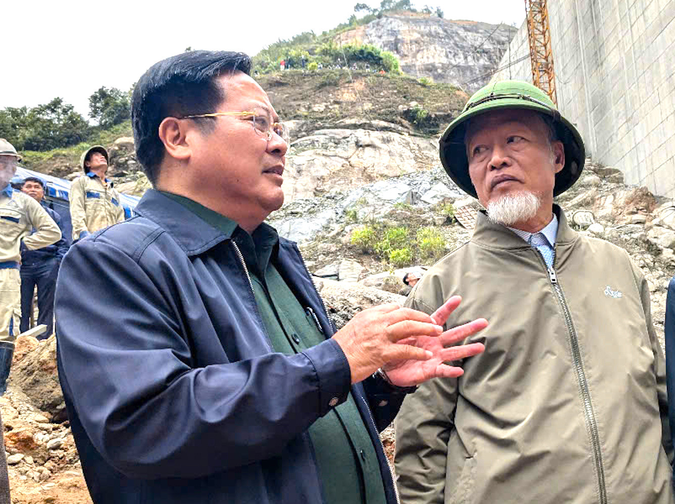 Ông Lê Ngọc Tuấn tại hiện trường vụ tai nạn lao động