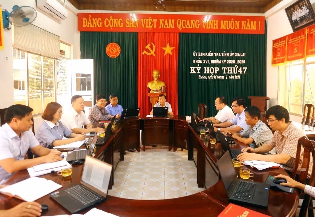 Kỳ họp thứ 47 của Ủy ban Kiểm tra Tỉnh ủy Gia Lai. Ảnh: Đăng Vũ. Kỳ họp thứ 47 của Ủy ban Kiểm tra Tỉnh ủy Gia Lai. Ảnh: Đăng Vũ.