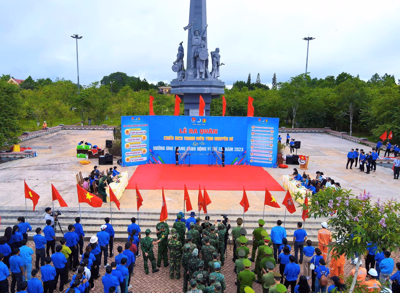 Nhiều tiết mục văn nghệ hấp dẫn tại lễ ra quân của Tỉnh Đoàn Kon Tum