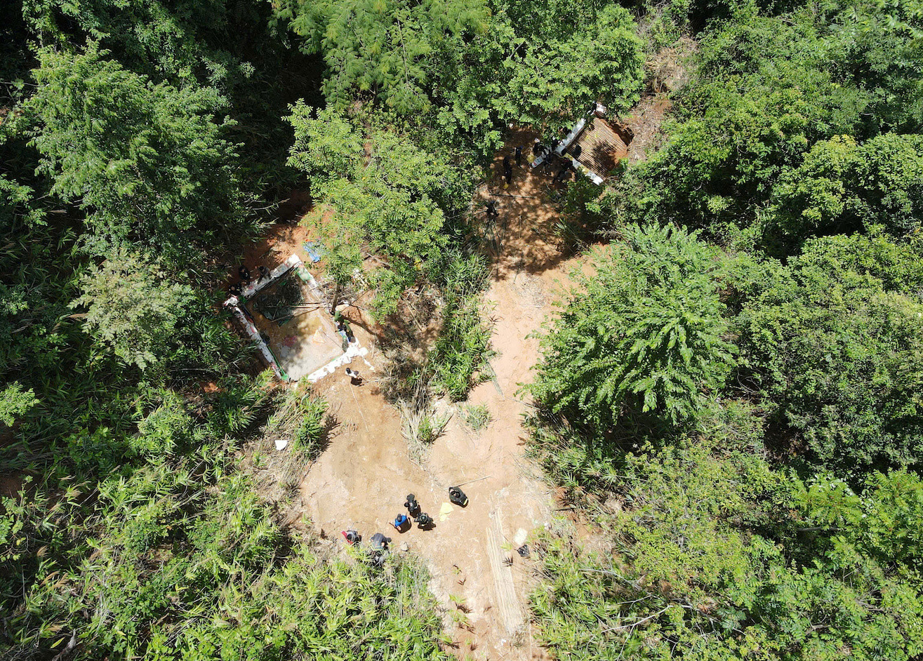 Khu vực các đối tượng đào vàng trái phép có sóng điện thoại nên lực lượng công an gặp khó khăn trong việc truy bắt