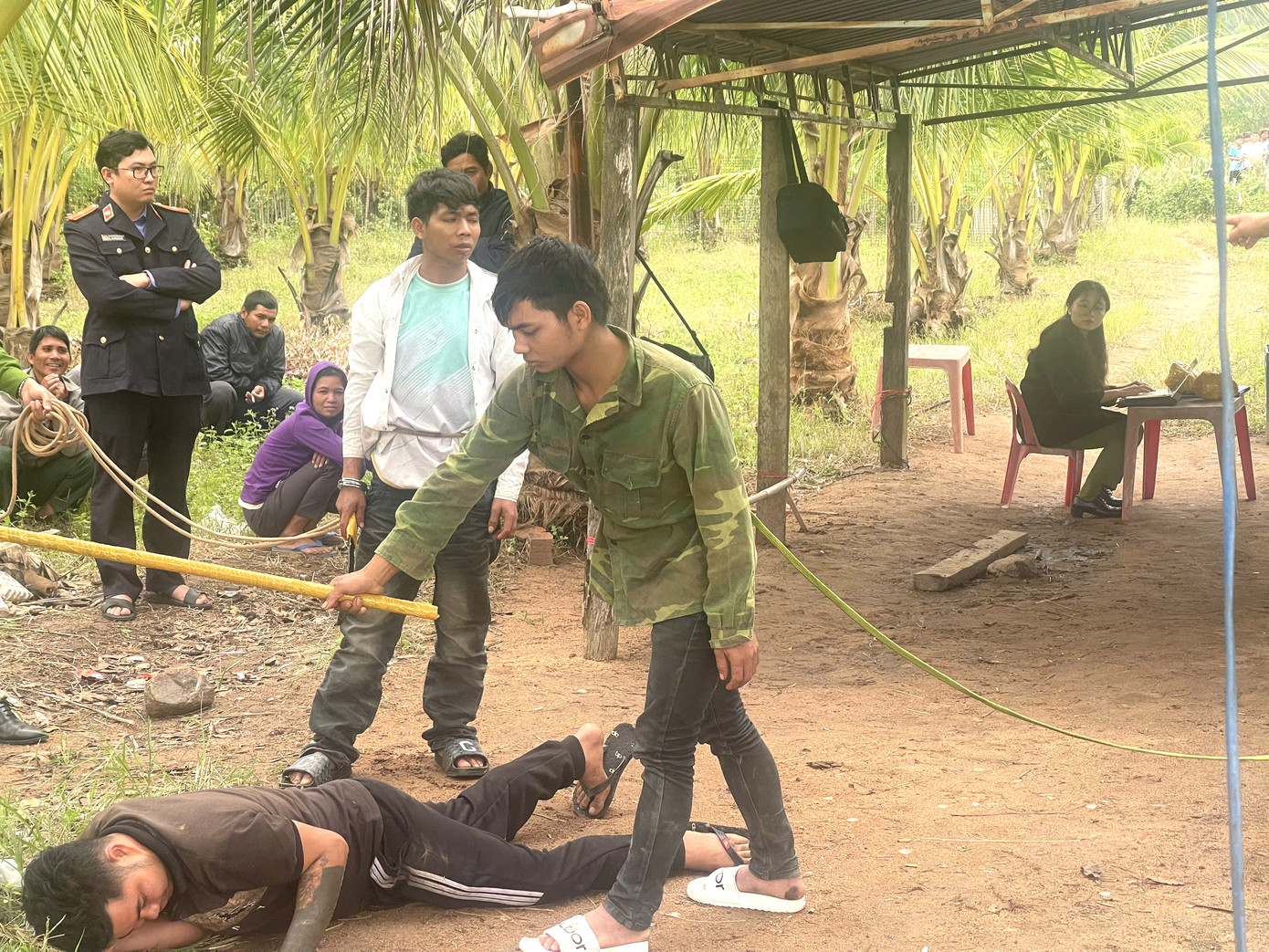 Cơ quan chức năng thực nghiệm hiện trường vụ án Cơ quan chức năng thực nghiệm hiện trường vụ án