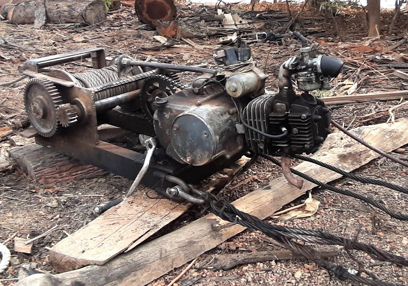 Máy tời cáp độ chế từ xe gắn máy