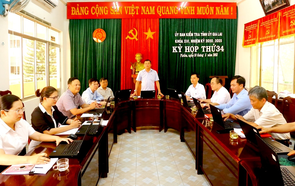 Quang cảnh kỳ họp thứ 34 Quang cảnh kỳ họp thứ 34