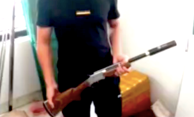 Những vũ khí quân dụng trong vụ án. Những vũ khí quân dụng trong vụ án.