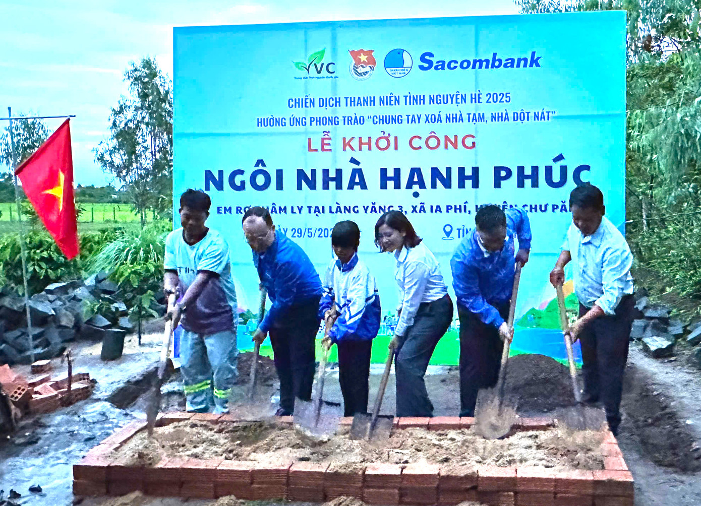 Hội Liên hiệp Thanh niên Việt Nam tổ chức lễ khởi công “Ngôi nhà hạnh phúc” cho em Ly