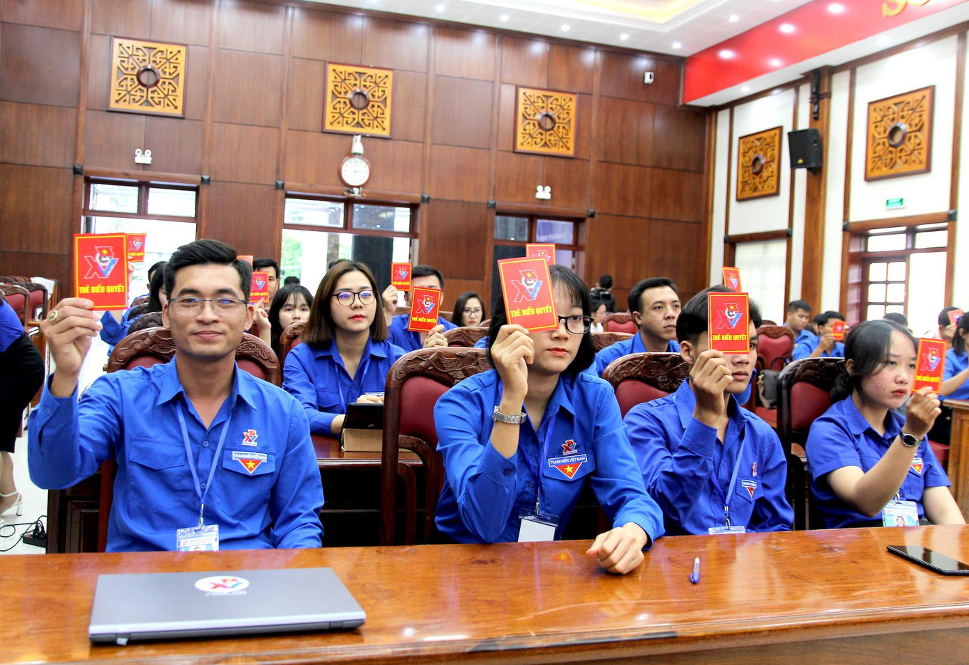 Trong tổng số 250 đại biểu dự Đại hội có 21 là thạc sỹ, 166 đại học. Trong tổng số 250 đại biểu dự Đại hội có 21 là thạc sỹ, 166 đại học.