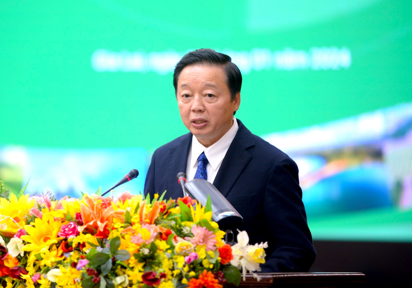 Phó Thủ tướng Chính phủ Trần Hồng Hà phát biểu tại hội nghị ngày 17/1.