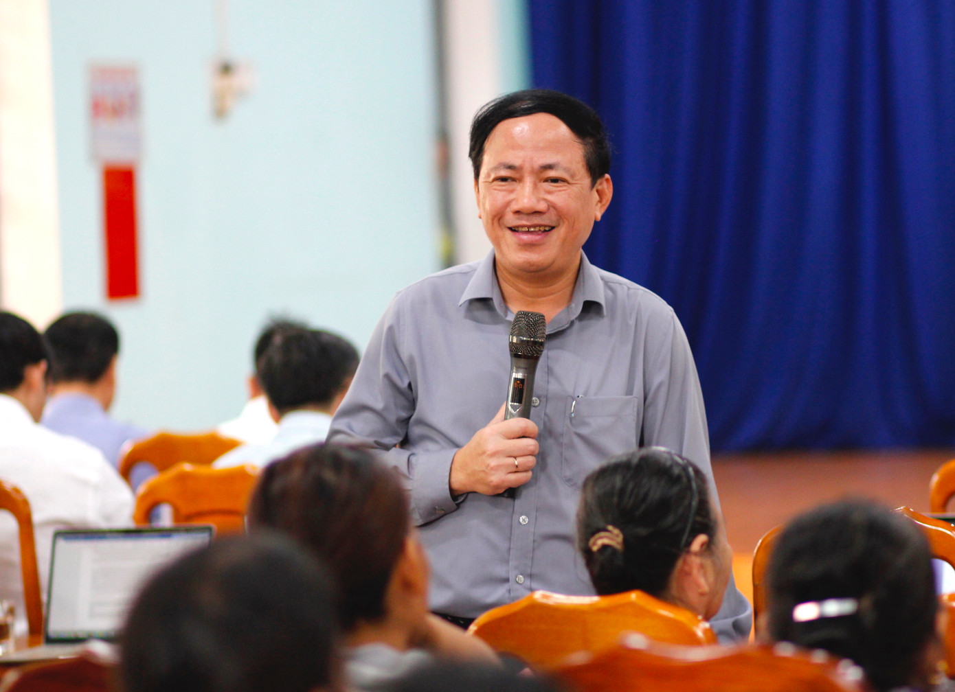 Chủ tịch UBND tỉnh Gia Lai Phạm Anh Tuấn tại buổi chia sẻ, tâm sự với bà con xã Ia Dom. Chủ tịch UBND tỉnh Gia Lai Phạm Anh Tuấn tại buổi chia sẻ, tâm sự với bà con xã Ia Dom.