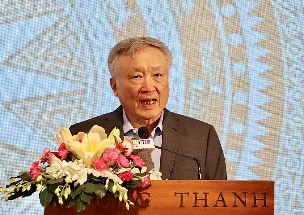 Phó Thủ tướng Thường trực Chính phủ Nguyễn Hòa Bình phát biểu tại hội nghị