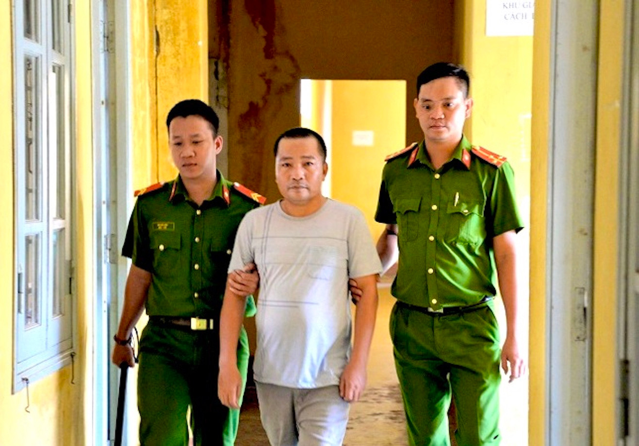 Đối tượng Nguyễn Thanh Bình tại cơ quan công an