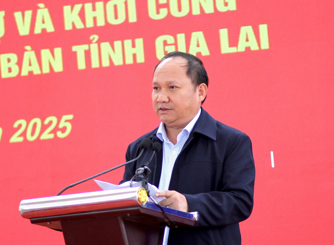 Chủ tịch UBND tỉnh Gia Lai Rah Lan Chung cảm ơn sâu sắc đến Ban Thường vụ Đảng uỷ Công an Trung ương, lãnh đạo Bộ Công an Chủ tịch UBND tỉnh Gia Lai Rah Lan Chung cảm ơn sâu sắc đến Ban Thường vụ Đảng uỷ Công an Trung ương, lãnh đạo Bộ Công an