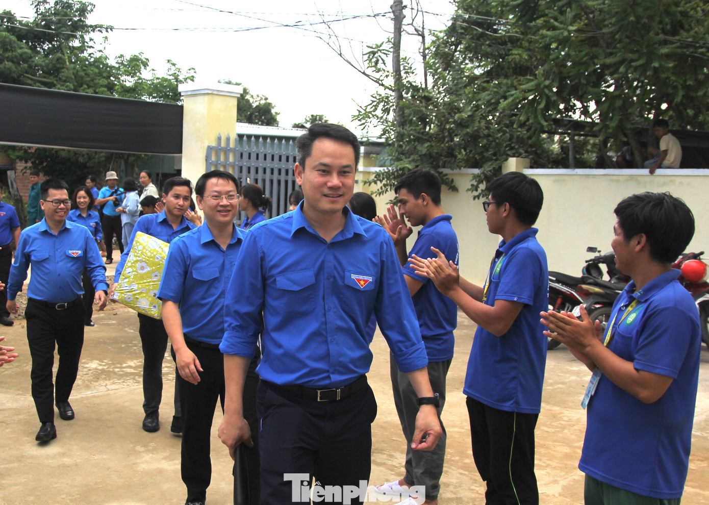 Đoàn công tác của Trung ương Đoàn cũng đến xã Ia Hiao, huyện Phú Thiện.