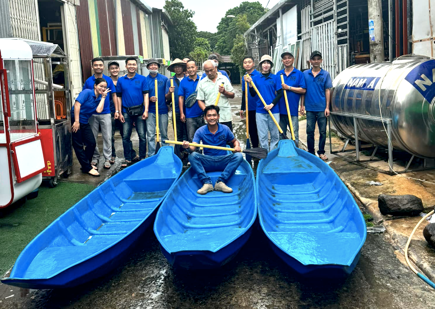 Cơ sở Đồ cũ Đắk Lắk đã gửi những chiếc thuyền ra miền Bắc