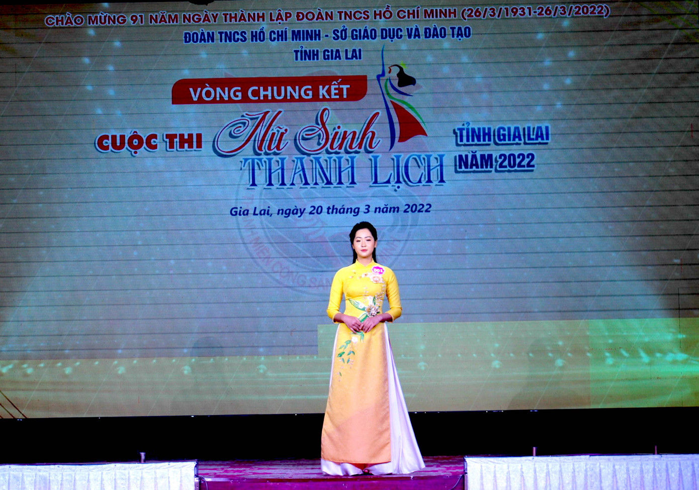 Chiều 20/3, tại thành phố Pleiku, Tỉnh đoàn phối hợp với Sở GD&amp;ĐT tỉnh Gia Lai tổ chức cuộc thi Nữ sinh thanh lịch tỉnh Gia Lai năm 2022. Trải qua vòng sơ khảo, Ban Tổ chức đã tuyển chọn 20 thí sinh vào vòng bán kết cuộc thi, được tiến hành theo phương thức bầu chọn trên mạng xã hội và 10 thí sinh đã giành quyền vào vòng chung kết.