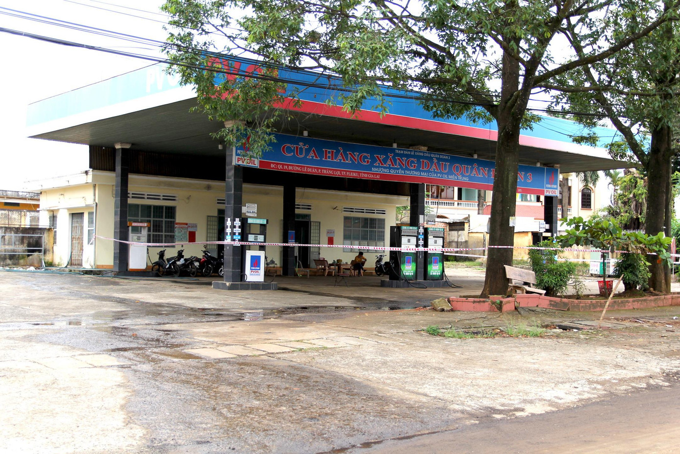 Một cây xăng trên đường Lê Duẩn bị phong tỏa