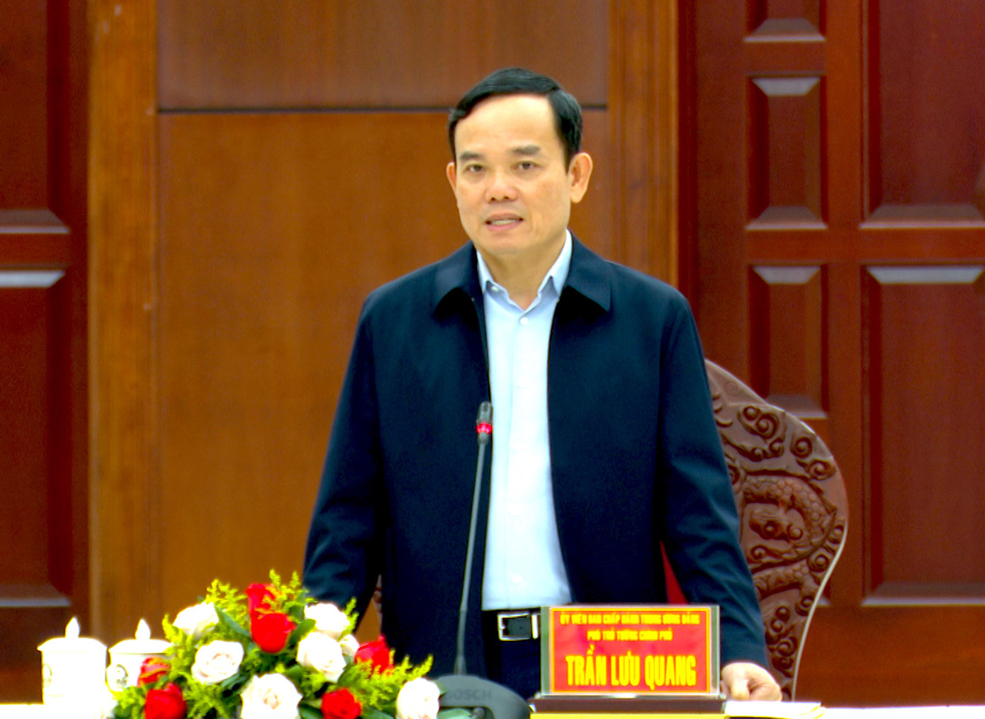 Phó Thủ tướng Trần Lưu Quang phát biểu tại hội nghị Phó Thủ tướng Trần Lưu Quang phát biểu tại hội nghị