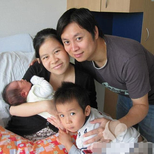 Gia đình nhỏ hạnh phúc của Nguyễn Thành Vinh