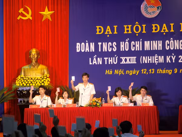 Đại hội đã thông qua chương trình và quy chế đại hội để tiến hành bầu ra Ban Chấp hành Đoàn TNCS Hồ Chí Minh Công an Tp. Hà Nội khóa XXIII (2012 – 2017) 