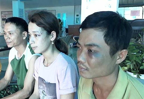 Điều tra nhóm côn đồ đánh 3 nông dân rồi bắt quỳ giữa nắng ảnh 1