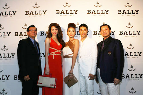 Nhiều diễn viên tên tuổi có thêm thu nhập từ việc tham dự các event