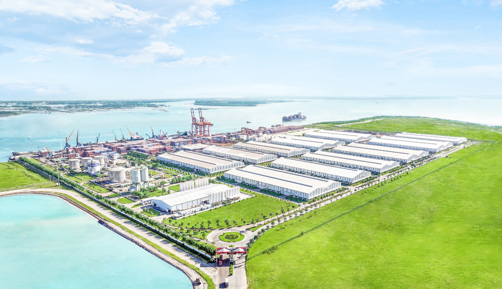 Cảng Chu Lai - cửa ngõ giao thương hàng hóa quốc tế với hệ thống kho bãi hơn 300.000 m2 Cảng Chu Lai - cửa ngõ giao thương hàng hóa quốc tế với hệ thống kho bãi hơn 300.000 m2