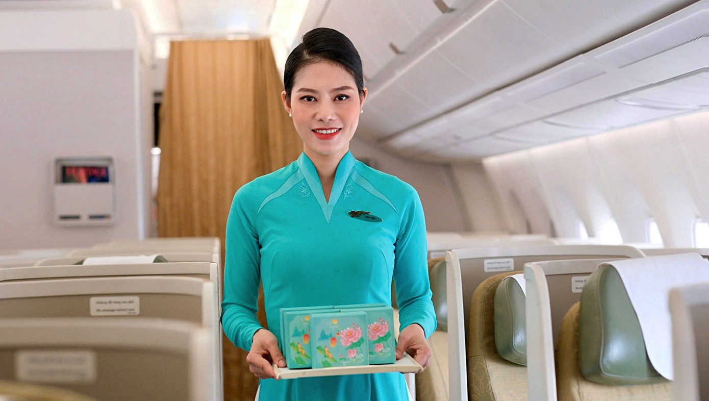 Năm nay, Vietnam Airlines giới thiệu bánh Trung thu LotusDeli 2024 gồm bốn bộ sưu tập ấn tượng