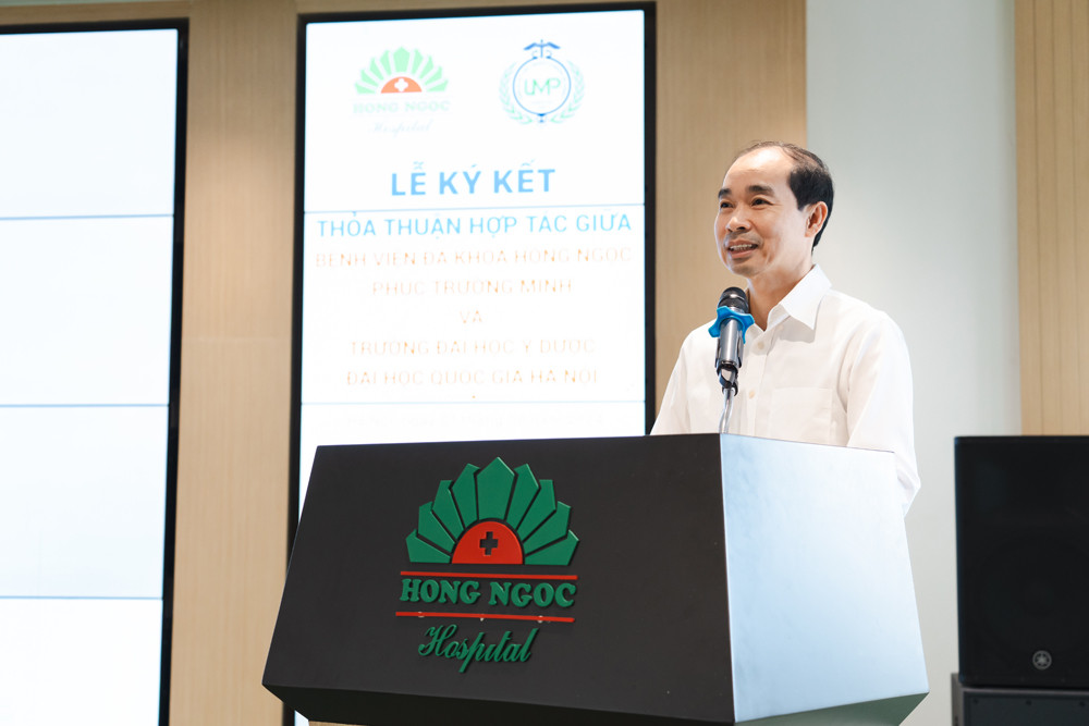 TS. Nguyễn Đình Hưng - Phó Giám Đốc phụ trách Sở Y tế Hà Nội phát biểu trong lễ ký kết